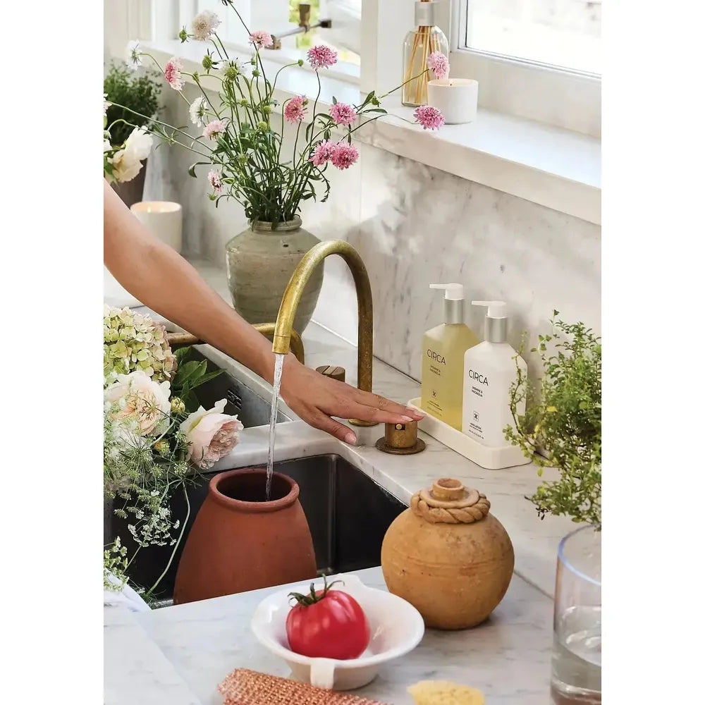 Circa Jasmine and Magnolia 450ml Hand Wash-Candles2go